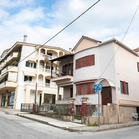 Palazzo Di Meteora Apartment Kalambaka Exterior photo